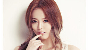 [우먼 동아일보 스타 뷰티] 달샤벳 세리의 화사한 ‘피치 펄 메이크업’ 팁!