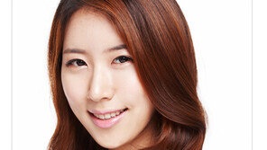 [우먼 동아일보 헤어 팁] 헤어 아티스트 태현의 5분 퀵 레슨! 찰랑찰랑 물결펌 연출법!