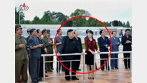 [영상] 北 김정은 부인 ‘리설주’ 공식확인 “예술단 출신”