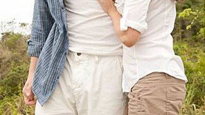 20대 청순 여배우, 40대 유부남 감독과의 불륜 시인