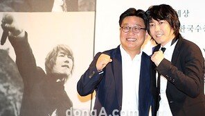 [SD포토] 김장훈, ‘독도야 기다려라 우리가 간다~’