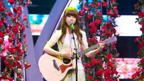 [포토] 주니엘, 화사한 미모 ‘꽃보다 주니엘’