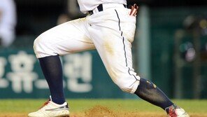 유망주 꼬리표 뗀 최주환 이치로처럼…커트!커트!