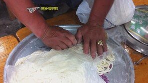 [ON AIR] 기계로 뽑은 면발이 손칼국수라고?
