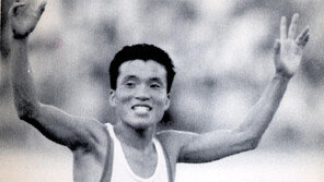 60년간 68번의 애국가 울려퍼지다