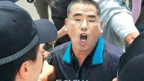 아름이 피살 현장검증… 주민의 분노