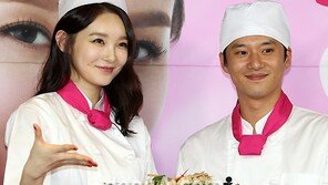 [SD포토] 강민경, ‘사랑과 정성이 듬뿍 담긴 요리!’