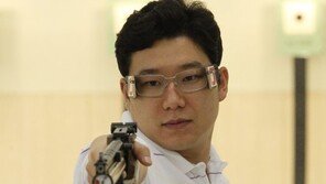 진종오, 첫 금메달 안길까? ‘공기권총 10m 결선 진출’