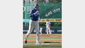 [포토] 이승엽, 500 홈런 폭발 ‘이맛에 야구하지’