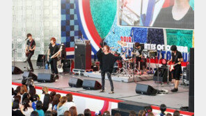 FT아일랜드, 日메자마시 라이브 ‘성황’