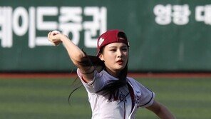 [포토] 써니힐 승아, 유니폼속 복근 살짝~