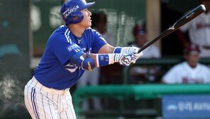 안지만 죽기살기 질주본능…“500홈런볼 잡았어!”