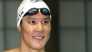 [런던 Essay] “미치겠네” 가슴치던 너…울지마! 마린보이