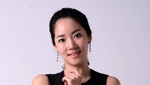 이범수 아내 이윤진 “영어 재능기부…남편은 멘토”