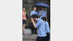 우산 하나의 여유?… 30일 중부 지방 소나기