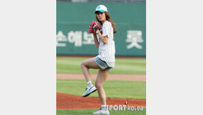 [포토] 추소영,  男心 설레는 핫팬츠 의상으로 와인드업