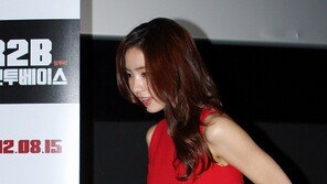 [포토] 신세경, 계단 오르며 ‘우월 각선미’ 노출