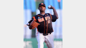 롯데, 복덩이 유먼 잡은 건 CD 한장