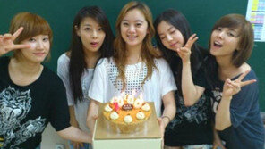 원더걸스, ‘왕따가 뭔가요?’ 2000일 기념 다정 인증샷