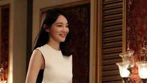 [포토] 강민경, 마른 줄 알았는데 ‘건강 각선미’