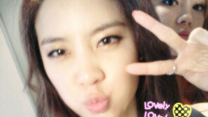 레인보우 노을, 응원 셀카…‘금메달을 부르는 키스’