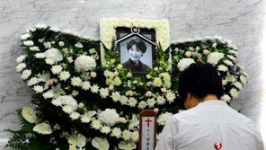 [포토] 故 남윤정, 슬픔 가득한 조문 행렬