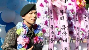 [포토] 유승찬, 카메라 앞에 서니 ‘긴장감 폭발’