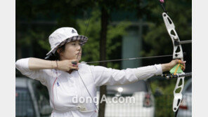 [런던 2012] 기보배, 日 귀화 하야카와 렌 꺾고 여자 양궁 개인전 8강 진출
