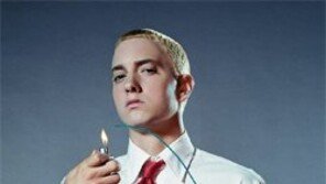 공연법 위반 에미넴의 ‘입’에 달렸다