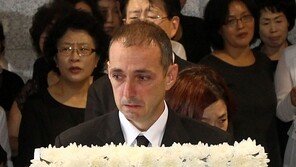 [포토] 故 남윤정 발인식, ‘눈물이 멈추지 않아’