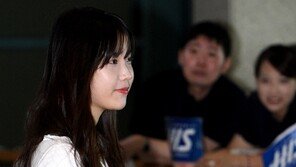 [포토] ‘꿀피부’ 아이유, 극세사 각선미 ‘男心 어쩔꺼야?’