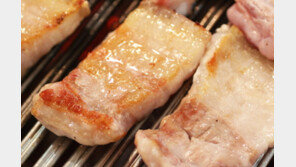 ‘제주오성식당’에서 즐기는 별미, 흑돼지 솥뚜껑구이와 오분작뚝배기