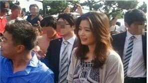 전지현, 부산 해운대 등장 ‘여전한 미모’