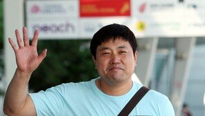 [포토] 양준혁, 출국하며 온화함 가득한 미소