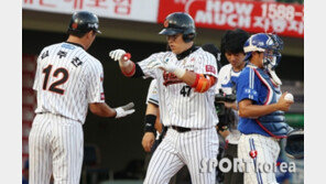 [포토] 강민호, 동점 투런포 쾅!