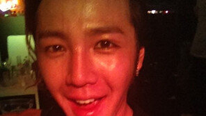 땀 범벅된 장근석…‘은근 섹시해’