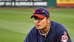 추신수, 첫 타석부터 폭발 ‘6경기 연속 안타’