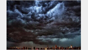 뉴욕 공포 구름 ‘경악’… “자연이 만들어낸 ‘공포’ 그 자체!”