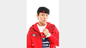 ‘아웃사이더 프로듀서’ 케이케이, 데뷔앨범 발표