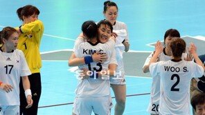 [런던 2012] ‘우생순’은 계속된다… 여자핸드볼, 혈전 끝 4강 진출