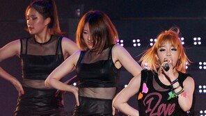 [SD포토] 박봄, 돋보이는 ‘완벽 각선미’