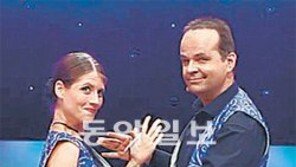 [오늘의 채널A]꽁꽁 묶인 손가락 사이로 링이 어떻게?