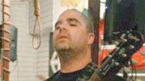 美 백인우월주의 선동 ‘헤이트코어 음악’ 골머리