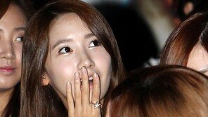 [포토] ‘여신’ 윤아, ‘깜놀 하는 표정까지 이뻐~’