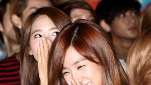 [포토] 윤아-티파니, ‘너무 쑥스러워~’