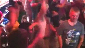 강남 스타일...‘말춤’추며 멘붕된 어느 클럽 외국인들