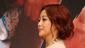 [SD포토] 김희선, 강산은 변해도…불변 미모 과시