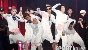 [포토] B.A.P, 압도적인 파워풀 퍼포먼스 ‘후끈’