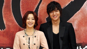 돌아온 김희선 “저도 시술 받을 나이 됐죠”