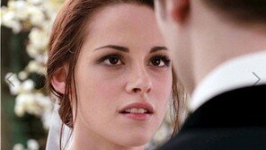  ‘불륜’ 크리스틴 스튜어트, 결국 활동중단? ‘신작도 하차’ 